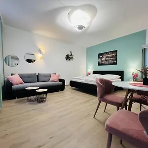 Wf-apartment Westbahnhof Βιέννη