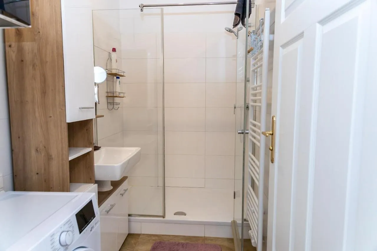 Luxe View Schoenbrunn Suite 비엔나 아파트
