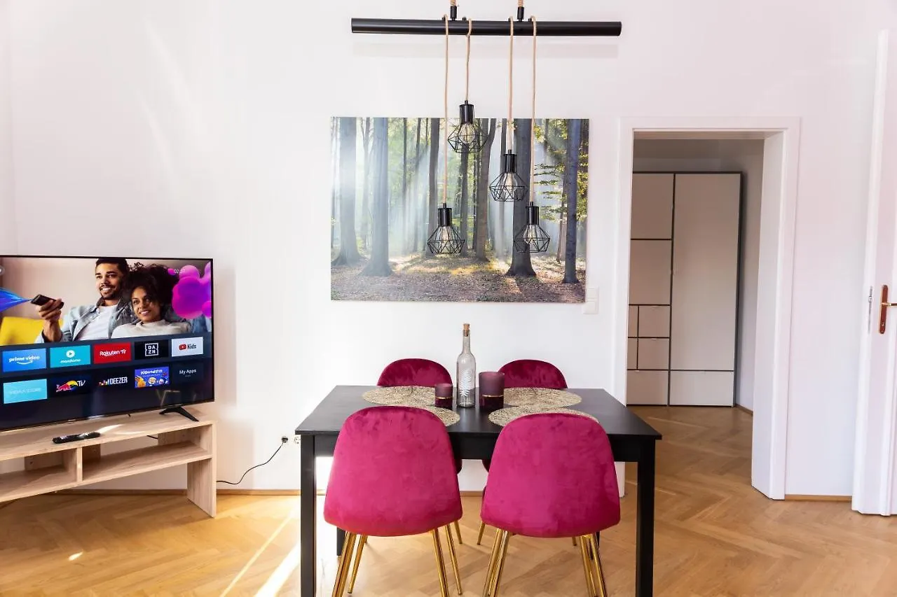 아파트 Luxe View Schoenbrunn Suite 비엔나