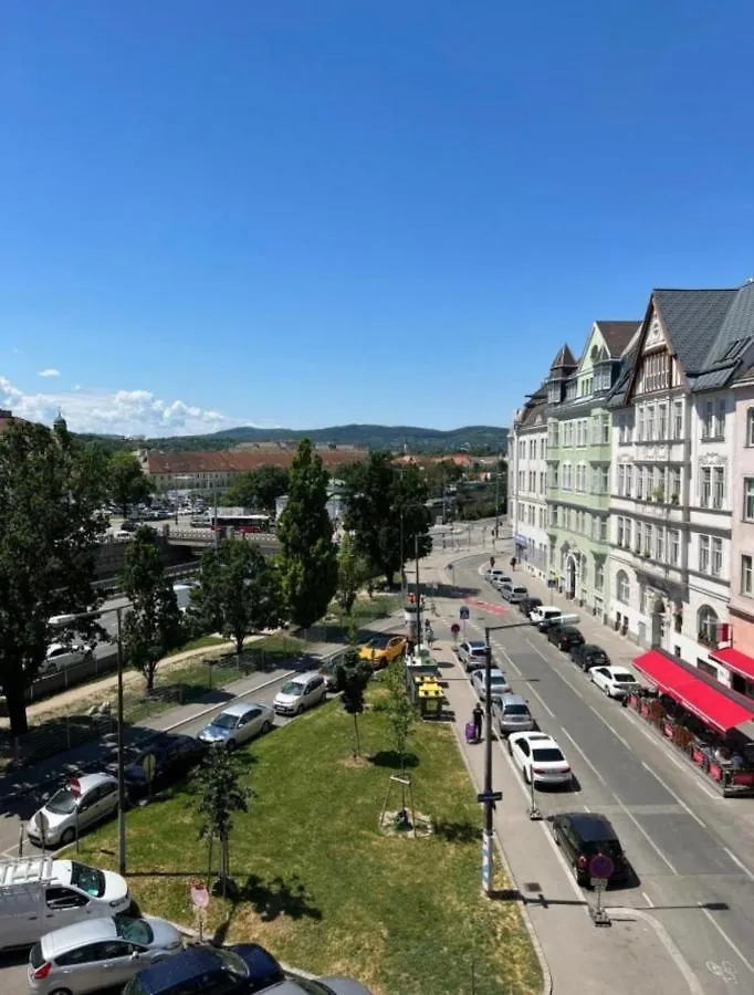 Luxe View Schoenbrunn Suite Wien