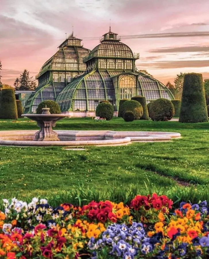 아파트 Luxe View Schoenbrunn Suite 비엔나